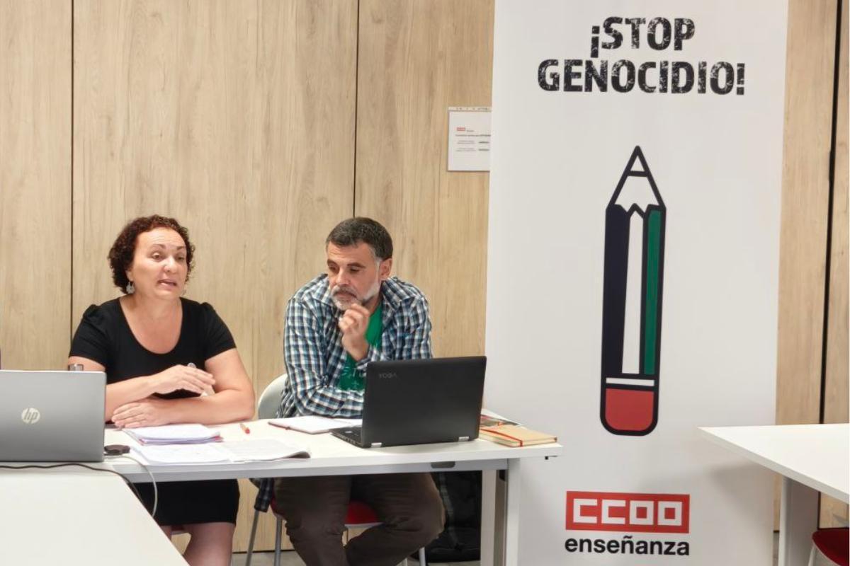 Teresa Esperabé Prieto, secretària general de CCOO Ensenyament, i Héctor Adsuar, responsable de Docents de Pública No Universitària.